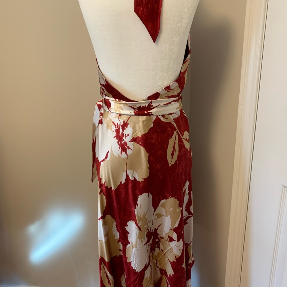 Beautiful BCBG summer dress - Picture 3 of 11